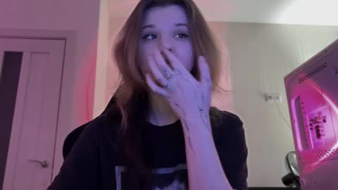 Lissa online show from 02-28-26, 03:57