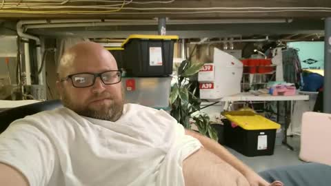 chomper12345 online show from 12-30-24, 10:21