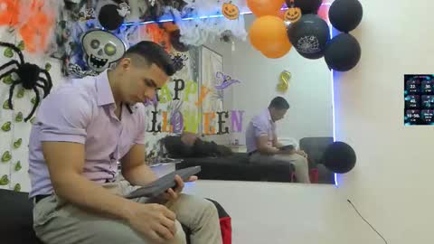 Chorey Thaylor online show from 10-14-25, 03:13