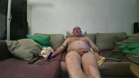 Snapshot of chrichrix38 chatting on 03-22-26, 04:43 chrichrix38 online show from 03-22-26, 04:43