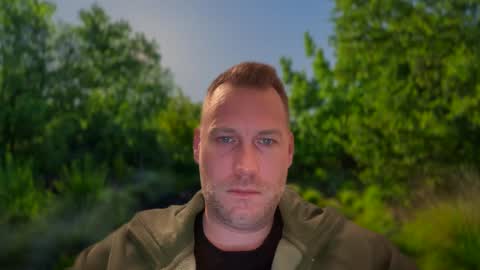 Snapshot of chris2021x chatting on 01-07-25, 06:16 Chris online show from 01-07-25, 06:16