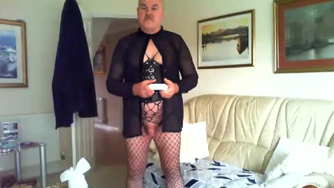 Snapshot of chris898902 chatting on 11-03-25, 12:06 chris898902 online show from 11-03-25, 12:06