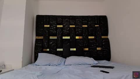 Chris B online show from 10-29-25, 07:04