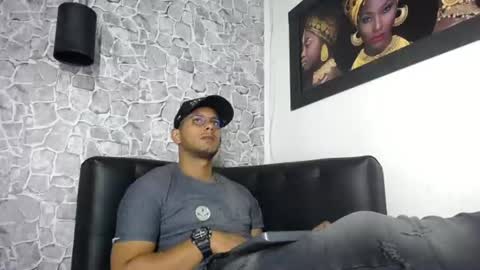chris_dick2 online show from 07-30-26, 04:44