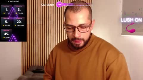 cris         Twitter magnum101010 insta magnumc20 online show from 11-27-25, 02:19