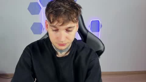 Chris Tyson online show from 12-23-24, 01:51