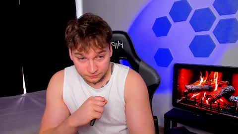 Snapshot of chris_tyson chatting on 03-12-26, 08:20 Chris Tyson online show from 03-12-26, 08:20