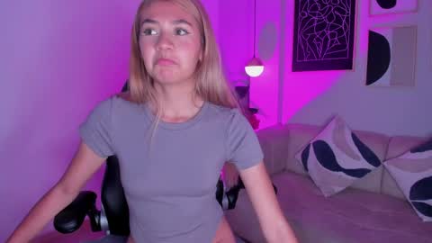 Chris online show from 04-15-26, 08:31