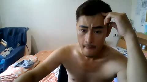 M I T online show from 06-18-26, 04:35