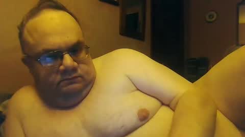 Snapshot of chrismini312 chatting on 01-29-25, 01:05 Chris The Jerk Off King online show from 01-29-25, 01:05