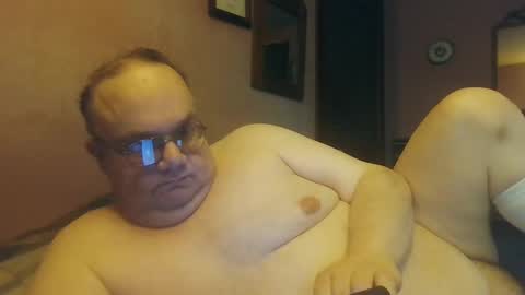 Snapshot of chrismini312 chatting on 02-28-25, 01:25 Chris The Jerk Off King online show from 02-28-25, 01:25