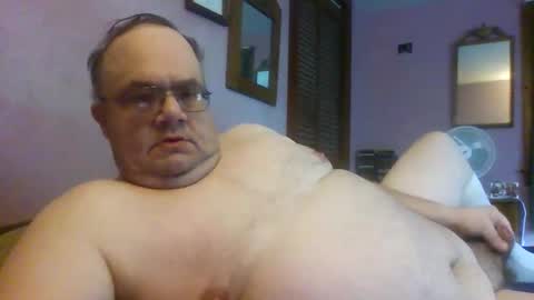 Snapshot of chrismini312 chatting on 10-31-25, 03:02 Chris The Jerk Off King online show from 10-31-25, 03:02