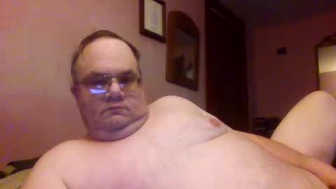 Snapshot of chrismini312 chatting on 11-16-25, 01:17 Chris The Jerk Off King online show from 11-16-25, 01:17