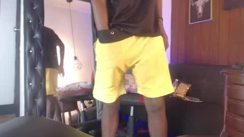 Snapshot of chriss_ath chatting on 03-05-26, 12:12 chriss online show from 03-05-26, 12:12