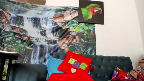 chriss_evanss_ online show from 11-19-25, 08:53