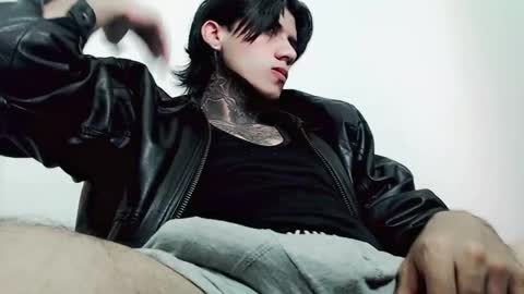 Snapshot of chriss_opp chatting on 03-03-25, 01:42 CHRIS  INDEPENT MODEL online show from 03-03-25, 01:42