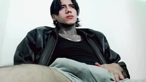 Snapshot of chriss_opp chatting on 03-03-25, 04:47 CHRIS  INDEPENT MODEL online show from 03-03-25, 04:47