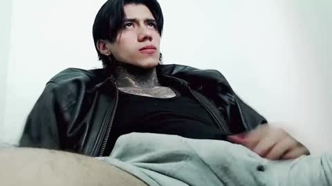 Snapshot of chriss_opp chatting on 03-10-25, 11:27 CHRIS  INDEPENT MODEL online show from 03-10-25, 11:27