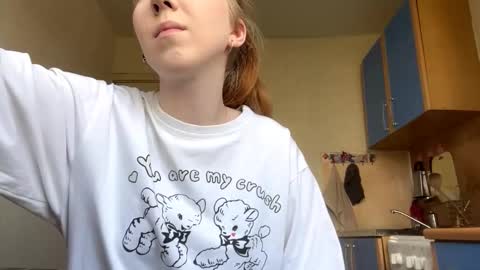 Snapshot of christaanwar chatting on 11-01-25, 09:22 Mia online show from 11-01-25, 09:22