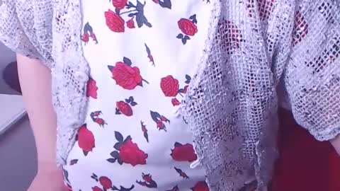 Snapshot of christarose chatting on 01-26-25, 06:48 Christa online show from 01-26-25, 06:48