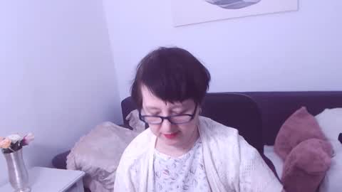 Snapshot of christarose chatting on 02-15-25, 08:01 Christa online show from 02-15-25, 08:01