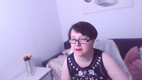 Snapshot of christarose chatting on 03-09-25, 01:56 Christa online show from 03-09-25, 01:56