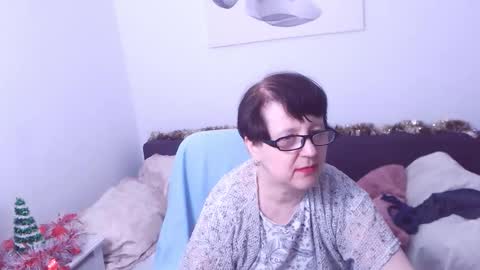 Snapshot of christarose chatting on 12-22-25, 02:19 Christa online show from 12-22-25, 02:19