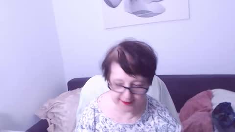 Snapshot of christarose chatting on 01-15-26, 10:02 Christa online show from 01-15-26, 10:02