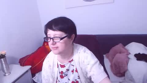 Snapshot of christarose chatting on 01-18-26, 01:53 Christa online show from 01-18-26, 01:53