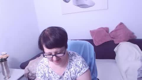 Snapshot of christarose chatting on 02-07-26, 10:46 Christa online show from 02-07-26, 10:46