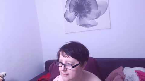 Snapshot of christarose chatting on 02-27-26, 02:00 Christa online show from 02-27-26, 02:00