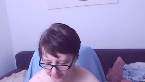 Snapshot of christarose chatting on 03-09-26, 02:15 Christa online show from 03-09-26, 02:15