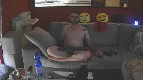 Snapshot of christian23hot chatting on 07-17-26, 04:23 Chris online show from 07-17-26, 04:23