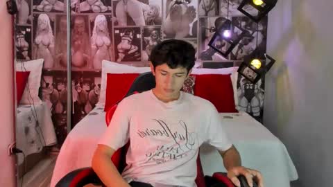 Snapshot of christian_foxx chatting on 03-06-26, 02:13 Christian online show from 03-06-26, 02:13