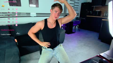 Snapshot of christianlevine_ chatting on 12-16-24, 06:10 UPVOTE ME ------ ILL DO SOMETHING FOR FREE online show from 12-16-24, 06:10