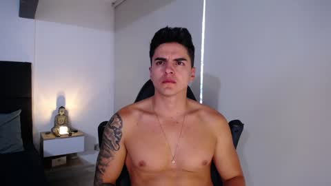 Snapshot of christianvalenzia chatting on 12-10-24, 01:44 Christian online show from 12-10-24, 01:44