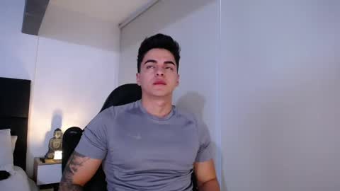 Snapshot of christianvalenzia chatting on 03-01-25, 12:12 Christian online show from 03-01-25, 12:12