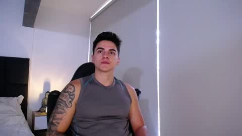 Snapshot of christianvalenzia chatting on 03-12-25, 02:01 Christian online show from 03-12-25, 02:01