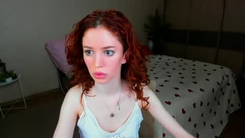 christinaconteeree online show from 05-24-26, 04:06