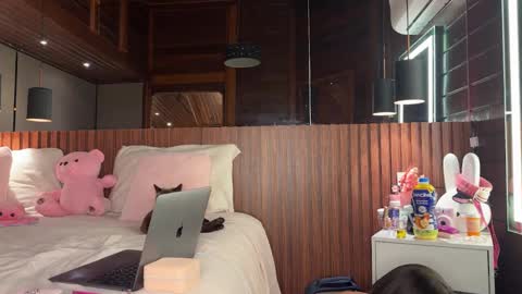 Christina Sage online show from 09-17-25, 12:34