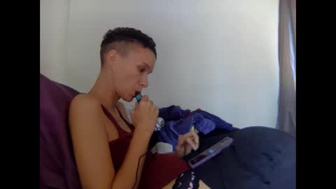 Christina Saunters online show from 02-23-25, 06:01