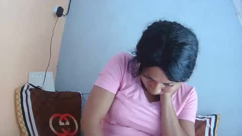 christine213 online show from 11-01-25, 10:28