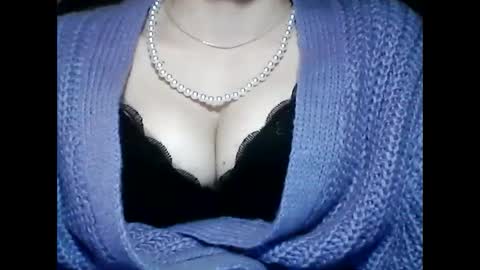 Snapshot of christine40211 chatting on 01-03-25, 03:55 christine40211 online show from 01-03-25, 03:55