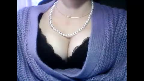 Snapshot of christine40211 chatting on 01-04-25, 12:49 christine40211 online show from 01-04-25, 12:49