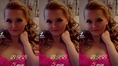 Snapshot of christirose chatting on 02-05-25, 04:14 Christi online show from 02-05-25, 04:14