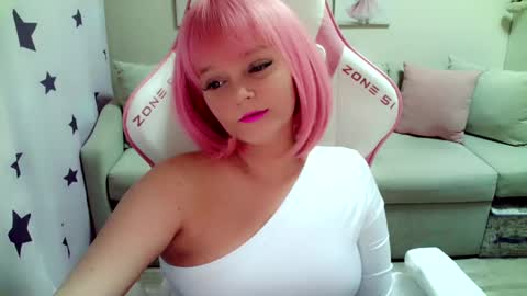 Snapshot of christirose chatting on 03-05-25, 04:35 Christi online show from 03-05-25, 04:35