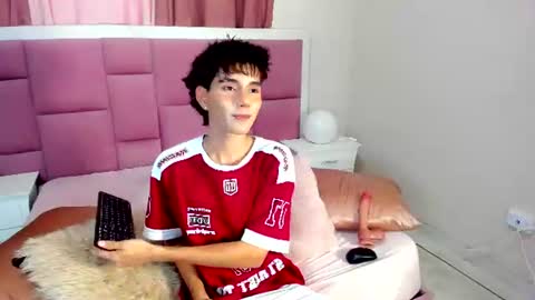 Chris online show from 07-08-26, 07:40