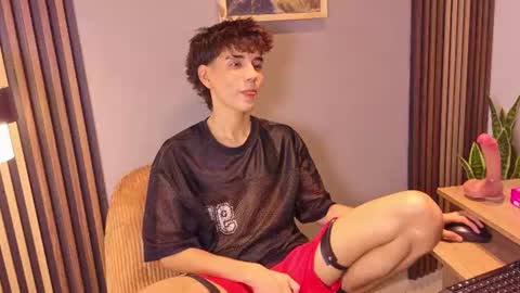 Chris online show from 08-02-26, 01:42