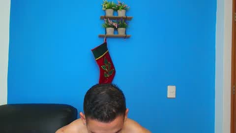 Snapshot of christopher_w chatting on 12-14-24, 12:01 Christopher online show from 12-14-24, 12:01