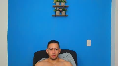 Snapshot of christopher_w chatting on 02-11-25, 02:03 Christopher online show from 02-11-25, 02:03